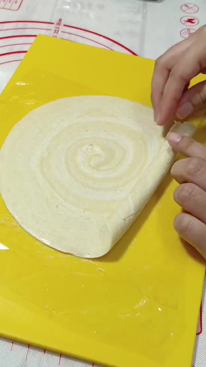 Gambar langkah 1 resipi Paratha Sosej.