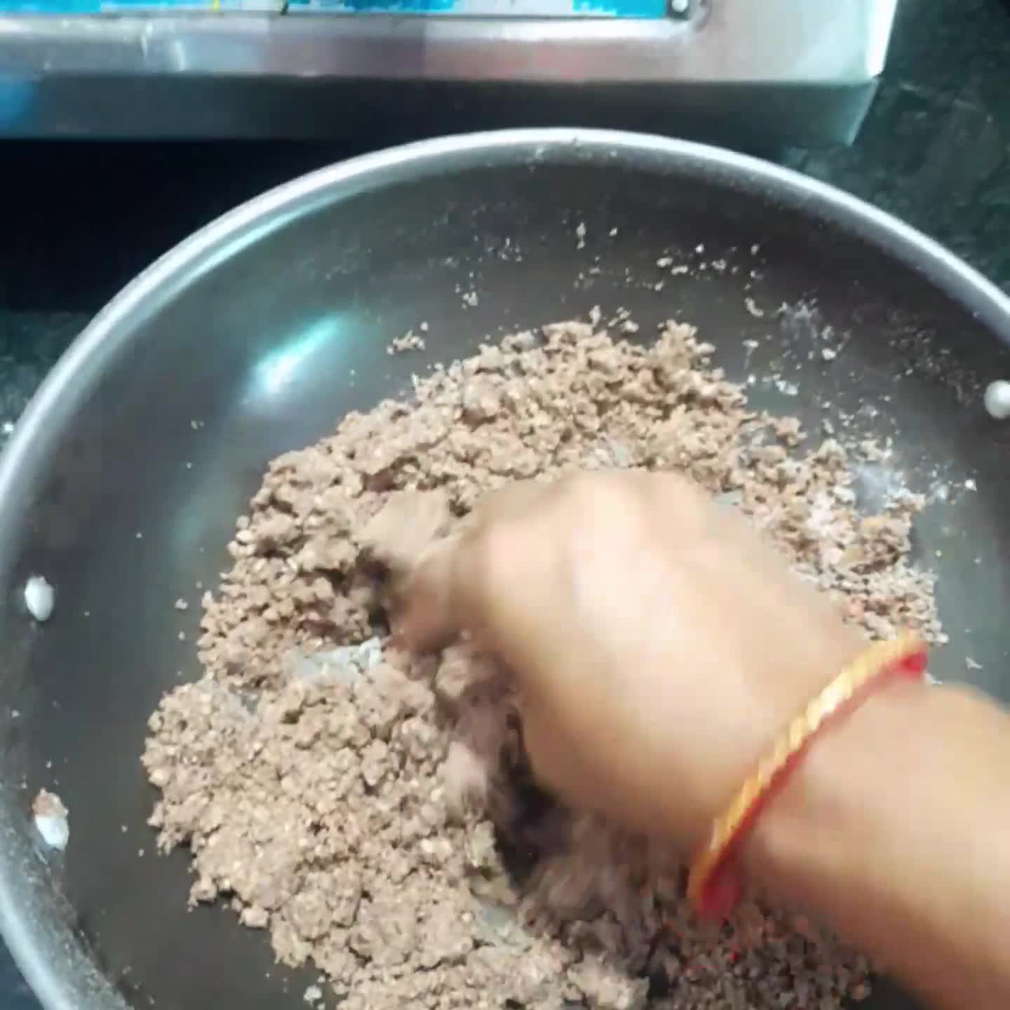 रागी ड्राई फ्रूट्स लड्डू रेसिपी चरण 4 फोटो