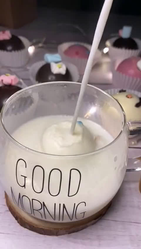 صورة لخطوة 11 من وصفة كرات الهوت شوكلت باشكال جديده ورائعه 🍫☕