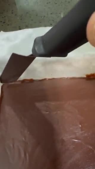 Gambar langkah 16 resipi Kek Coklat Viral.