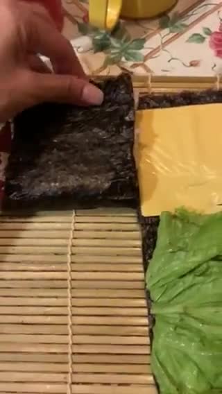 Foto langkah ke 4 dari resep Onigirazu.