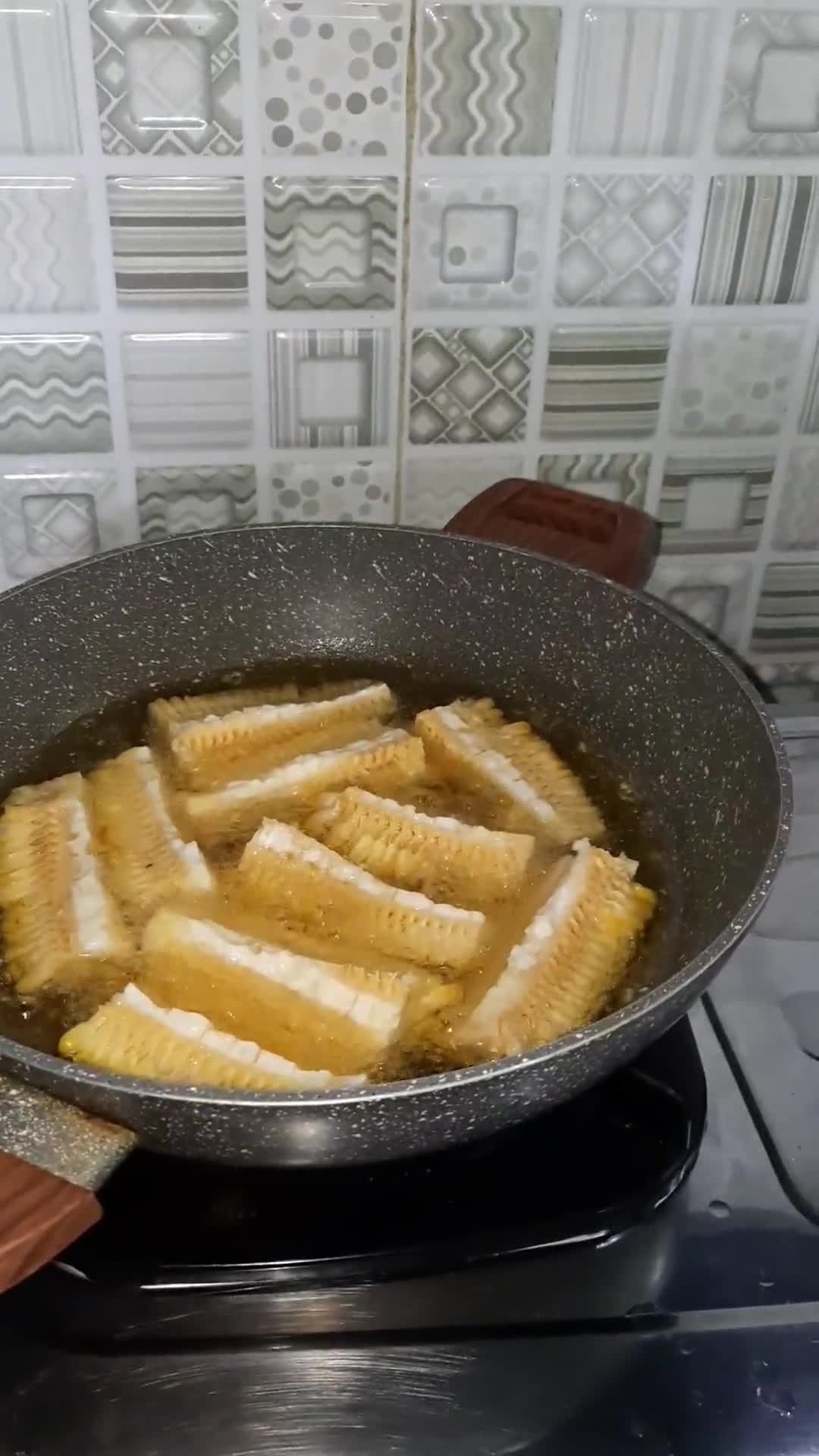 Foto langkah ke 1 dari resep Spicy Corn Ribs.