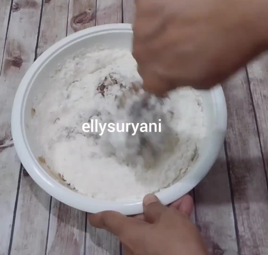 Foto langkah ke 4 dari resep Brusbus (Pepes) Pisang-Terigu.