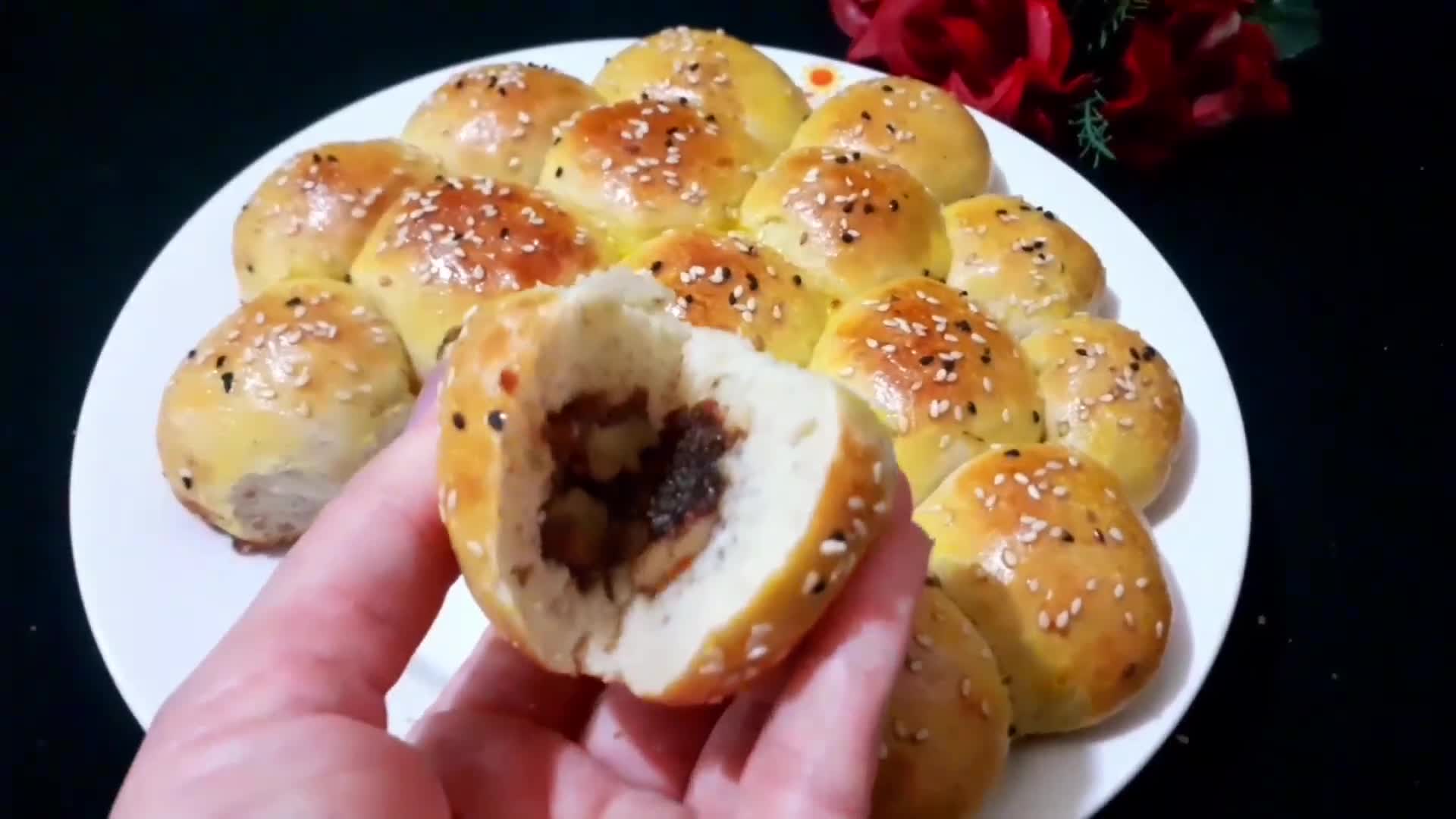 عکس مرحله 1 از دستور نان کندو پنبه ای با مخمر مادر برای مادر جانم 👌🏻😋😍 به دو روش