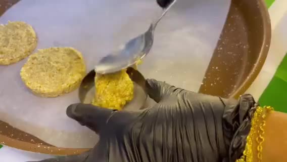 صورة لخطوة 3 من وصفة كوكيز السمسم والموز الصحي😋