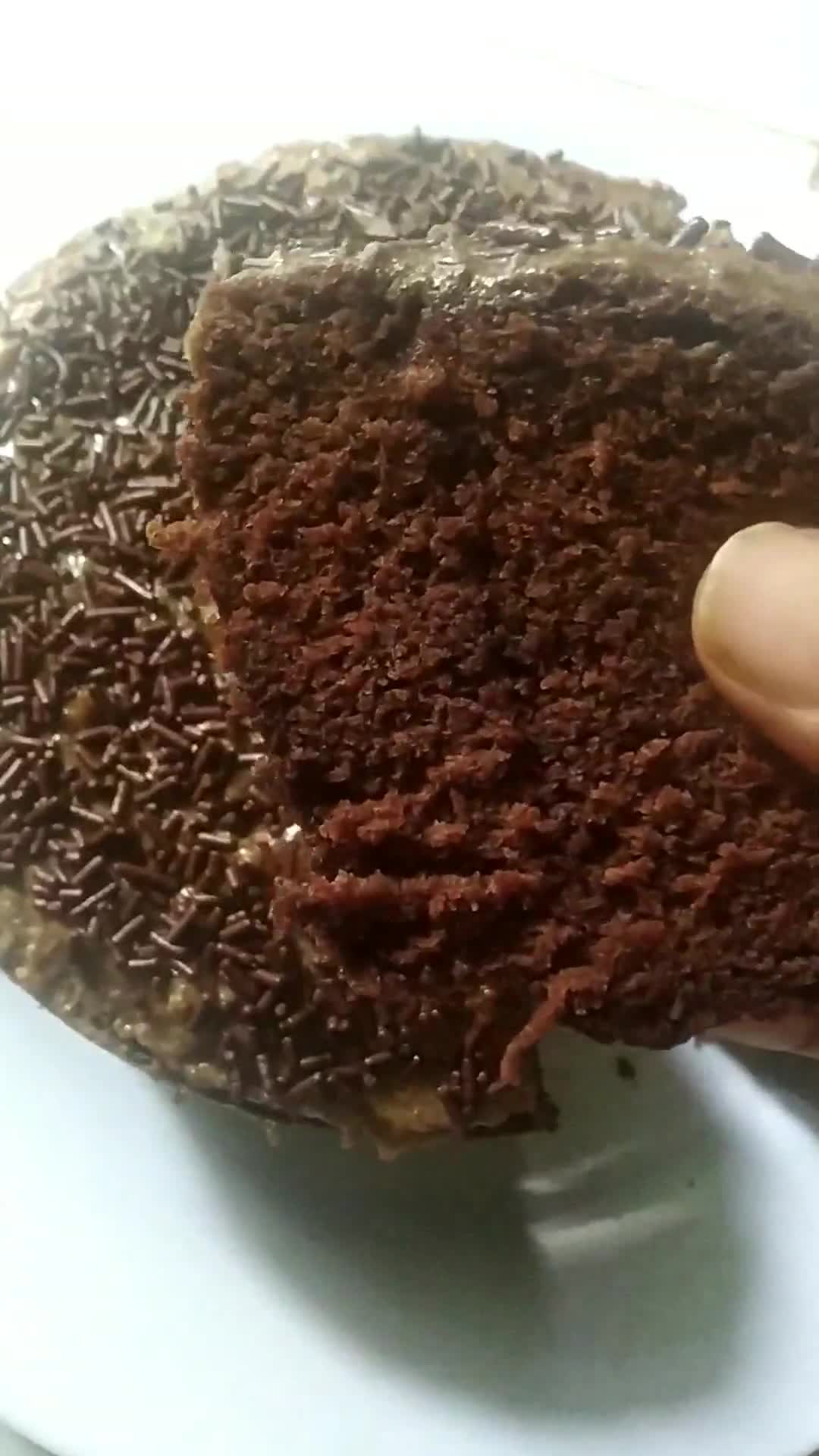 Foto langkah ke 5 dari resep Bolu Chocolatos simpel.