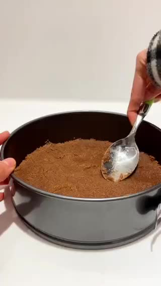 Foto del paso 1 de la receta: Cheesecake de kinder