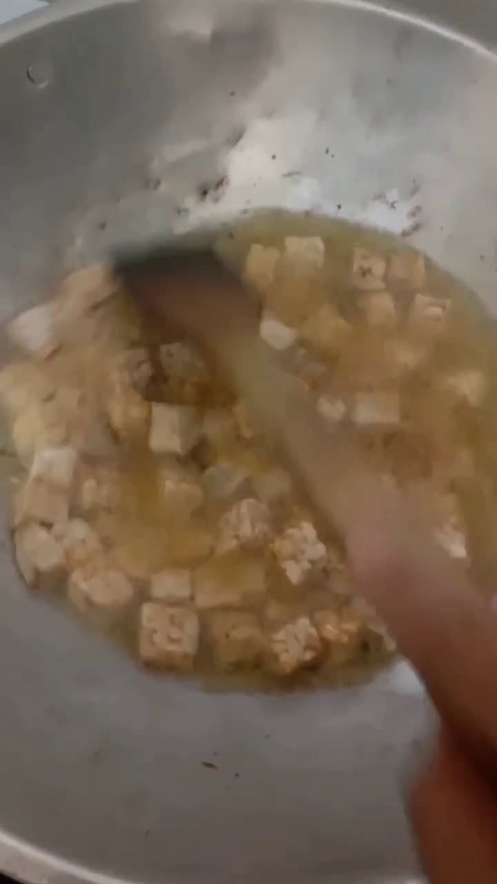 Foto langkah ke 1 dari resep Sambel Goreng Tempe Kemangi.