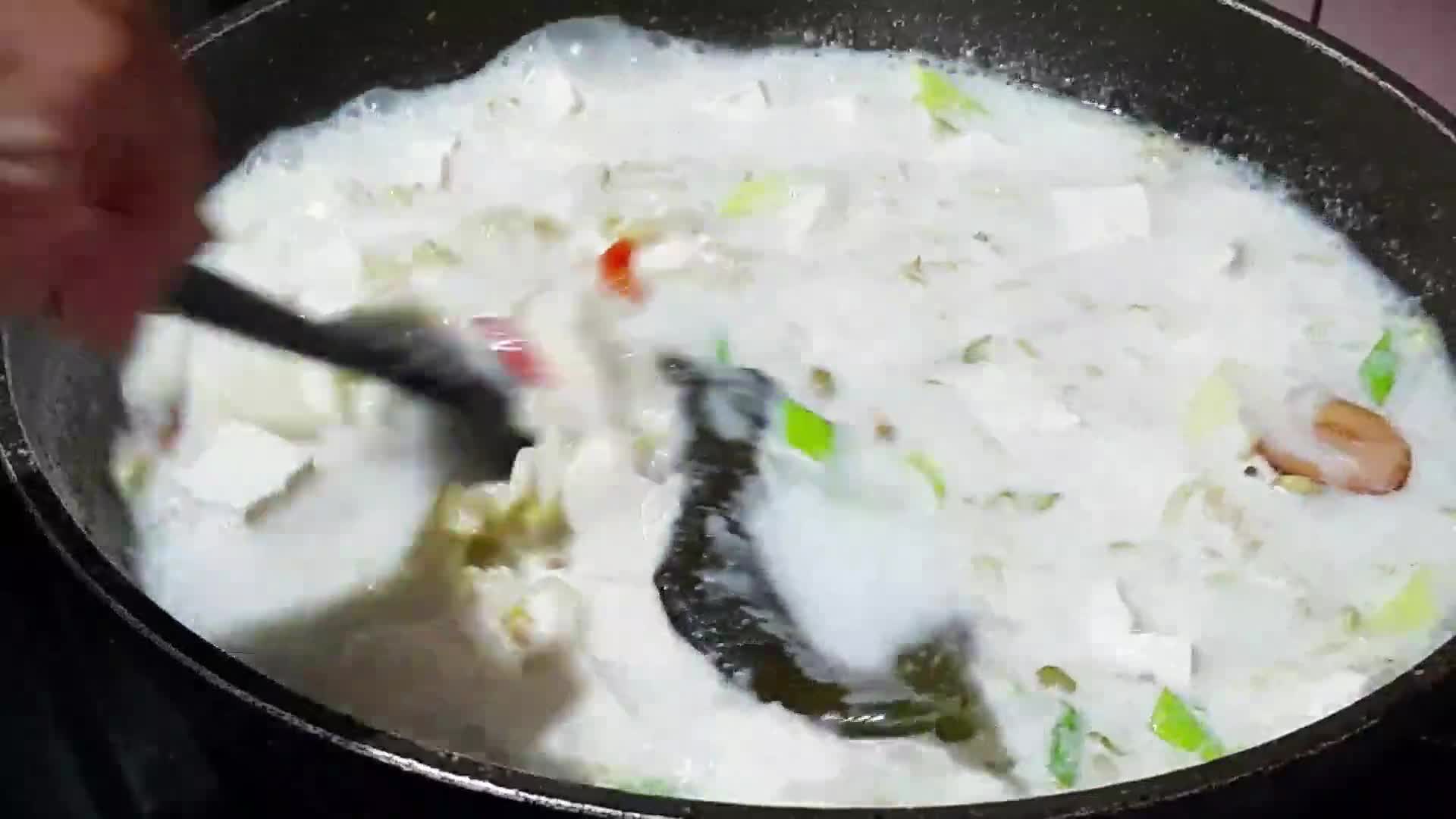 Foto langkah ke 3 dari resep SAYUR SATSET "SANTAN TAHU TOGE".