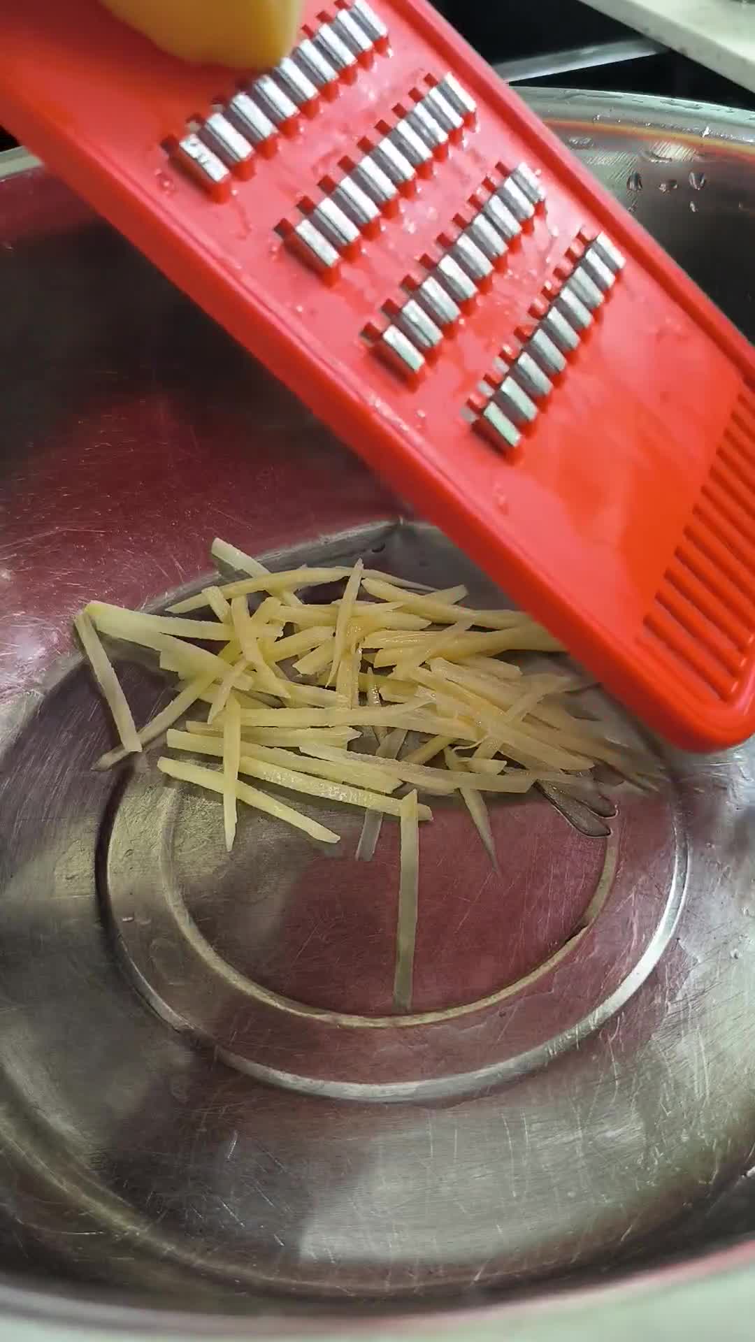 Gambar langkah 1 resipi Sambal goreng jawa kering.