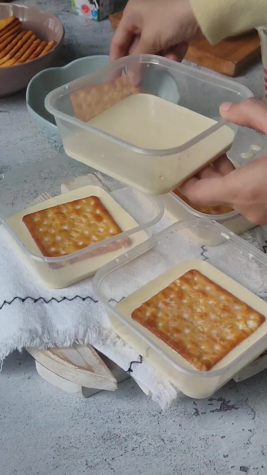Gambar langkah 3 resipi Cheesekut Nestum.