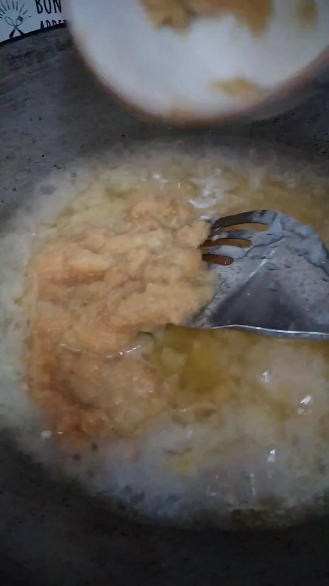 Gambar langkah 1 resipi Rendang ayam kuning.