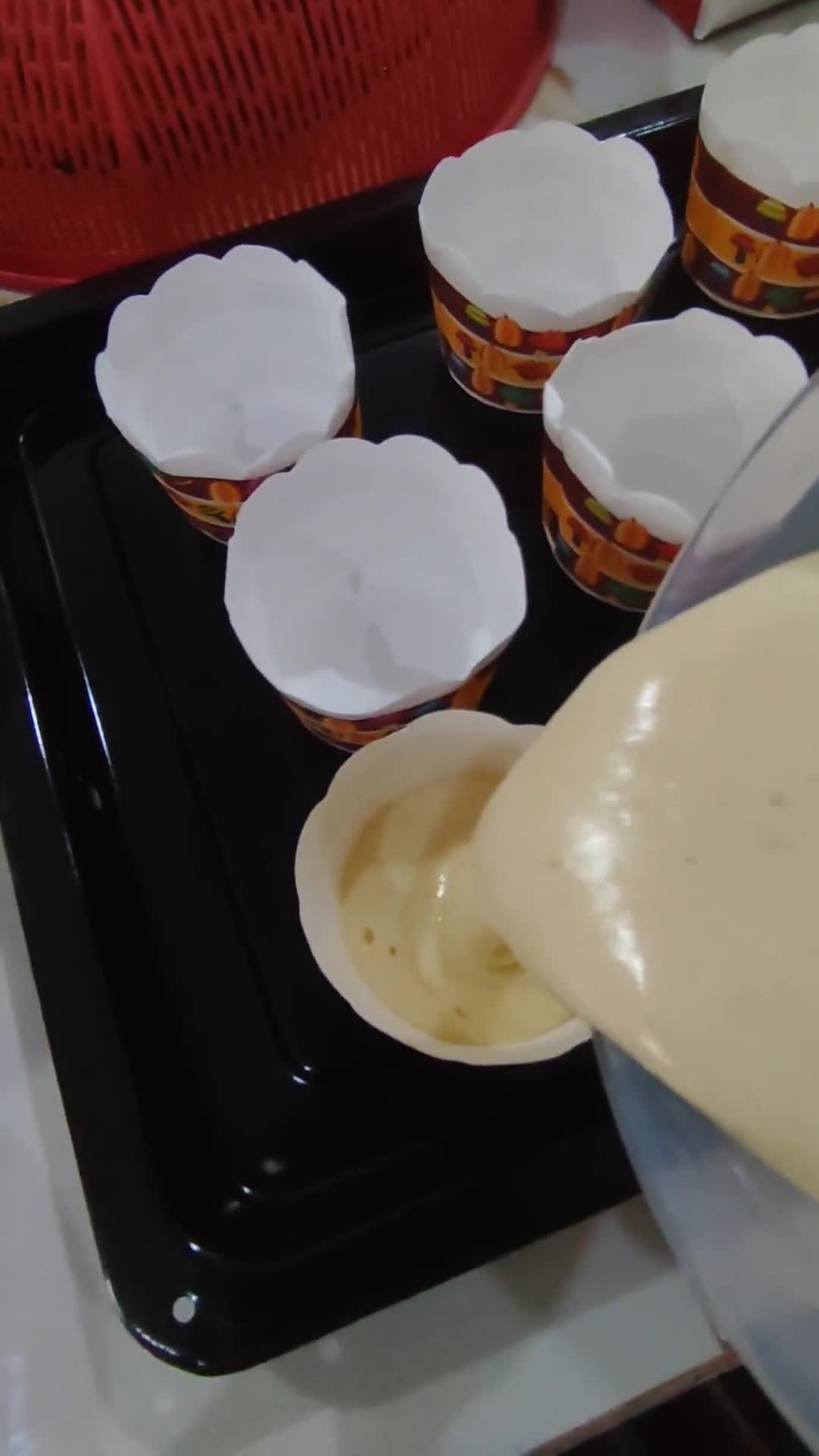 Foto langkah ke 5 dari resep Cheese Hongkong Sponge Cake.