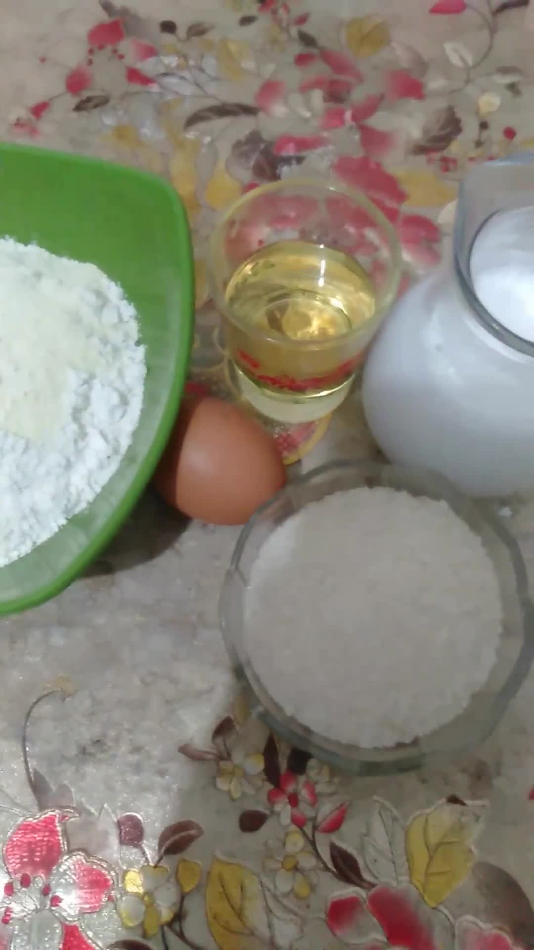 Foto langkah ke 1 dari resep Bolu Santan Satu Telur.
