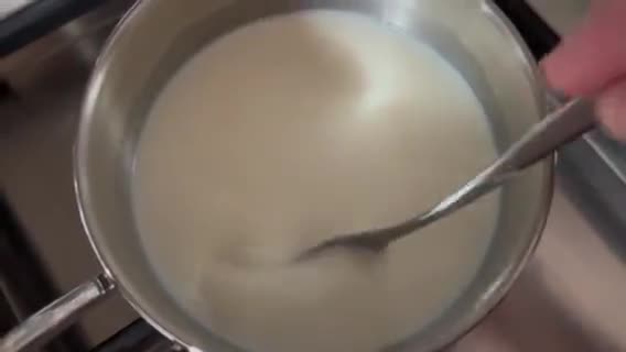 Foto del passaggio 2 della ricetta 133 • “Cappuccino giapponese” o Matcha latte al cioccolato bianco, una coccola salutare 🍵 🇯🇵