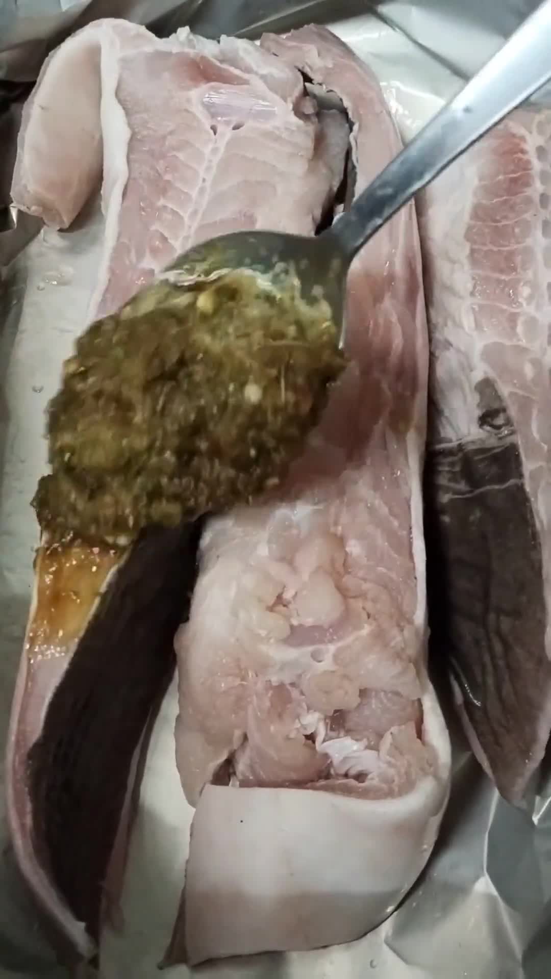 Gambar langkah 3 resipi Ikan bakar thai.