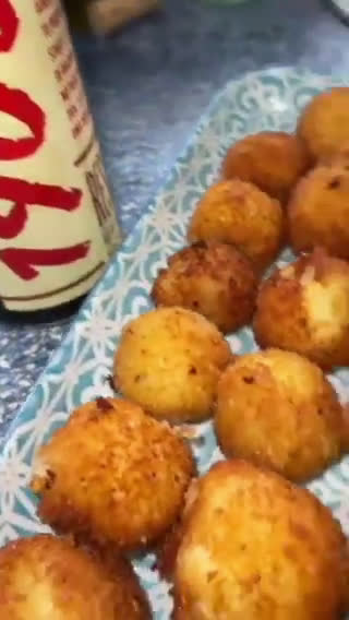 Foto del paso 6 de la receta: Bolitas de patata 🥔 3 quesos 🧀