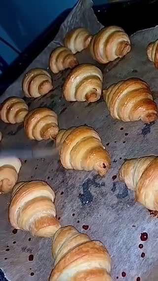 Une image de l'étape 16 de Mini croissants et mini pain au chocolat.