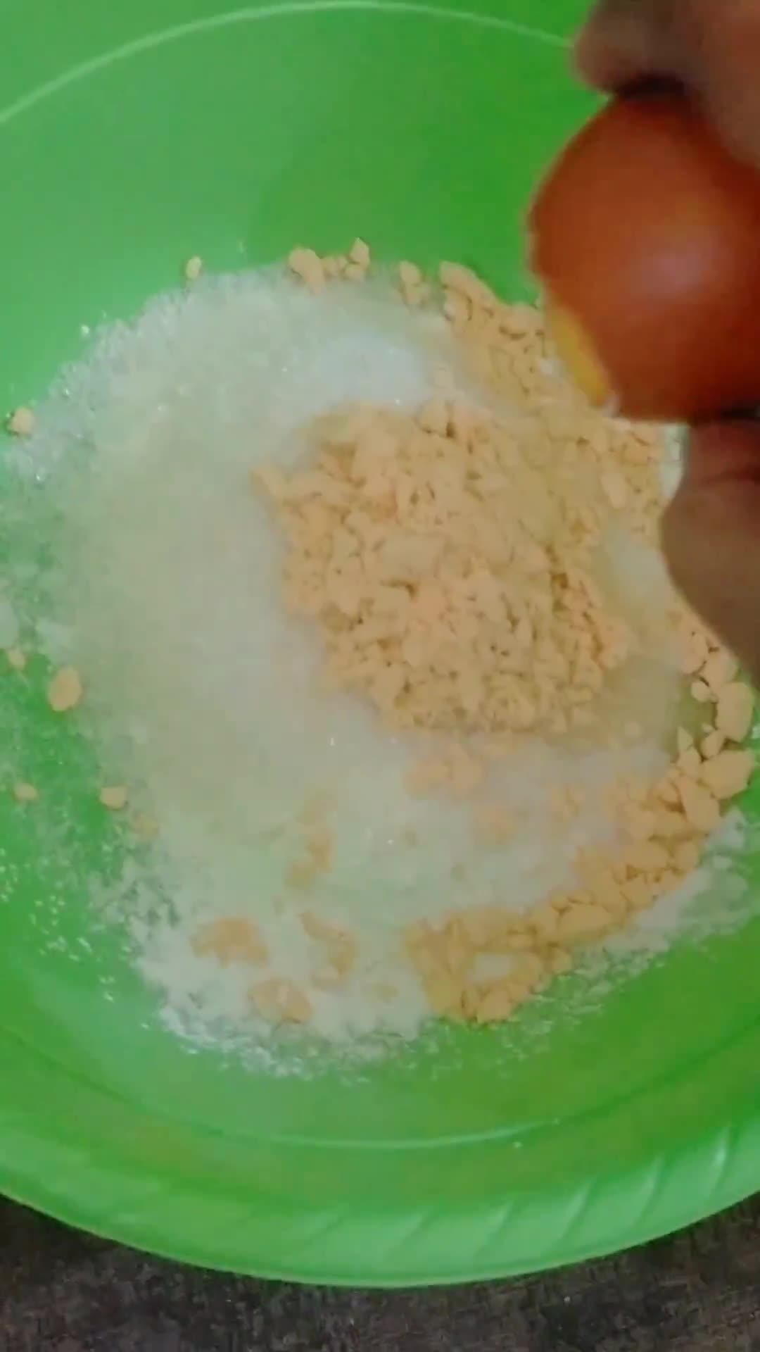 Foto langkah ke 2 dari resep Kue Soes Vla Salted Egg.