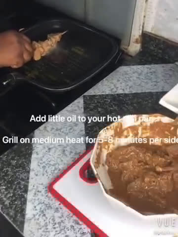 A picture of step 5 of Chicken shish tawook.