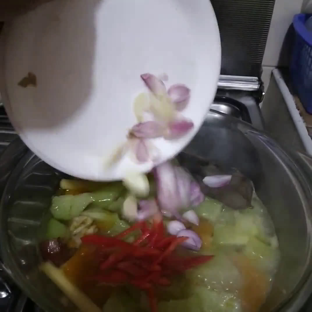 Foto langkah ke 3 dari resep Sayur Santan Daun Kelor.