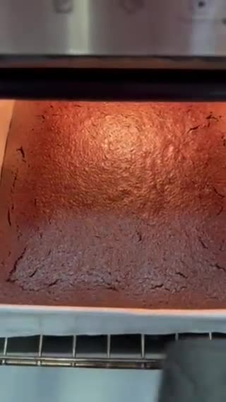 Gambar langkah 10 resipi Kek Coklat Viral.