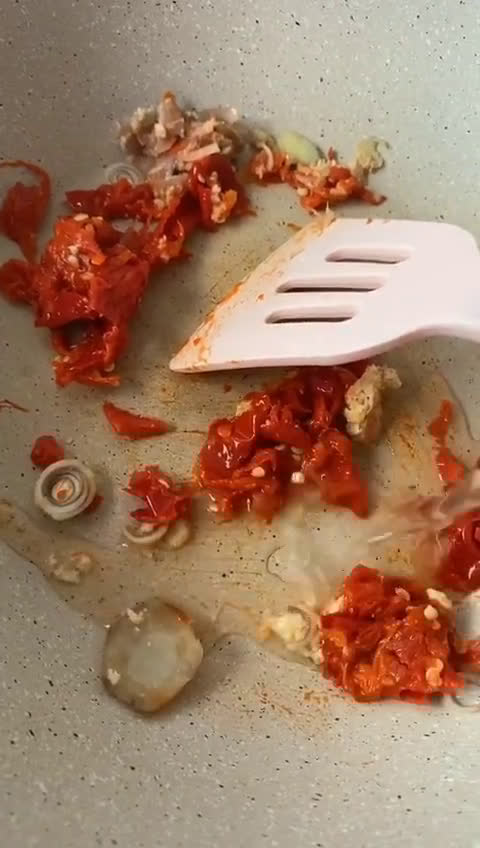 Foto langkah ke 1 dari resep Ayam suwir pedas.