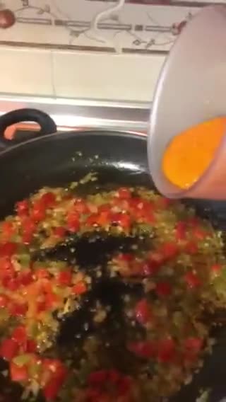 Foto del paso 6 de la receta: Fideuá de marisco