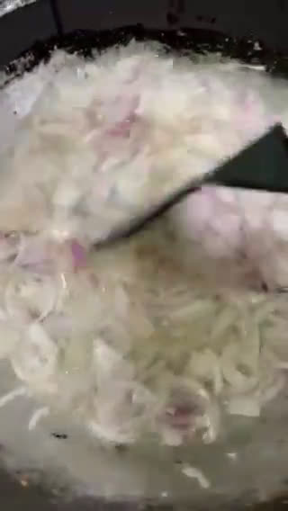 A picture of step 1 of Chicken Shinwari karahi.