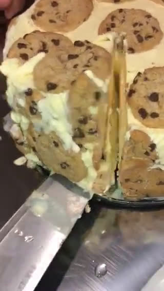 Foto del paso 9 de la receta: Pastel De Nieve de Vainilla con Galletas Chispas de Chocolate