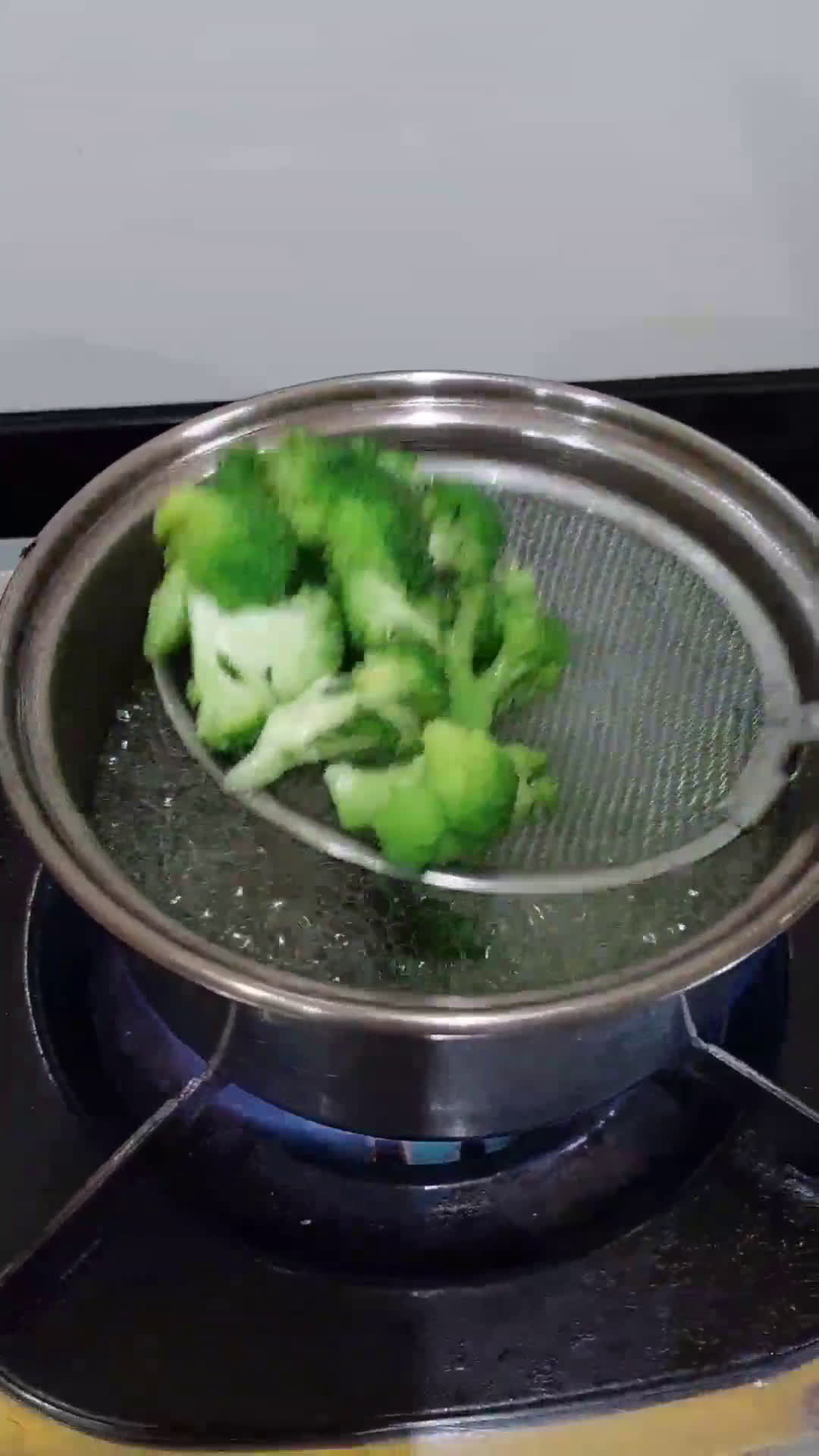 Foto langkah ke 1 dari resep Brokoli keju panggang (301).