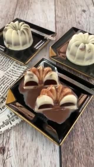 Foto langkah ke 6 dari resep Puding Lapis Coklat.
