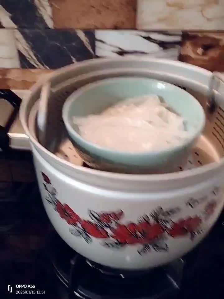 Foto langkah ke 8 dari resep Kwetiau Rebus Daging Jamur.