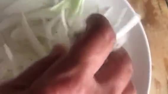 Foto del paso 2 de la receta: Ensalada vegana para currantes (5), con higos y cositas ricas