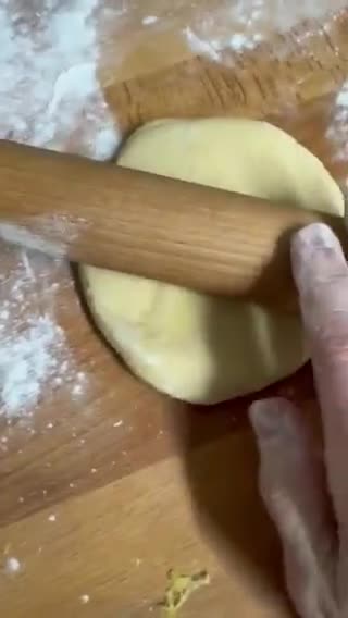 Foto del passaggio 7 della ricetta Strudel di Mele