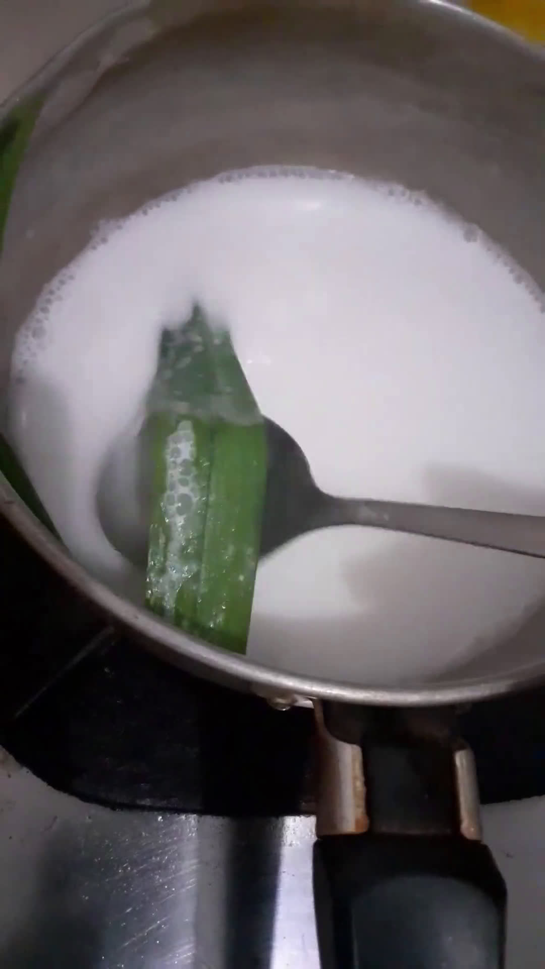 Foto langkah ke 2 dari resep Bubur sumsum.