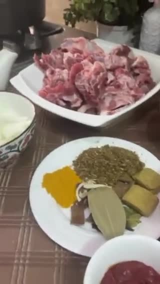 صورة لخطوة 1 من وصفة ارز بخاري باللحم
