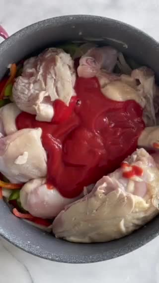 A picture of step 3 of Portuguese-Style Chicken Breast and Thighs.