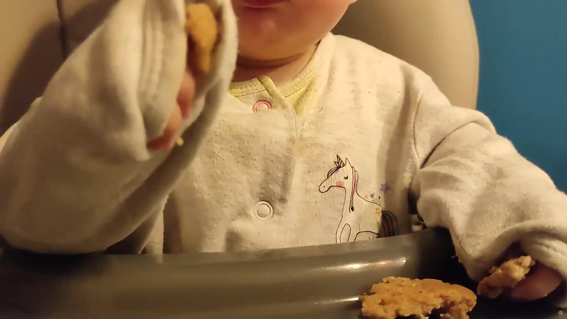 Foto del paso 2 de la receta: Galletas de avena y crema de cacahuate (BLW 👶🏻)