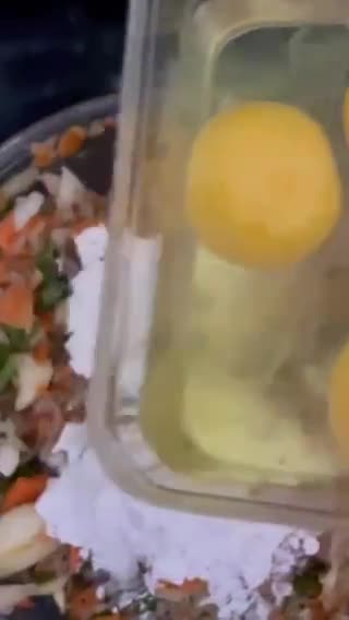 Gambar langkah 3 resipi Homemade sosej ayam.