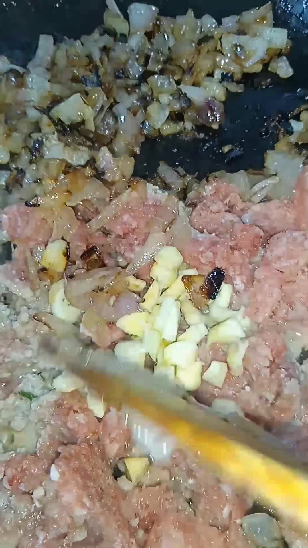 Une image de l'étape 3 de Quiche aux épinards.