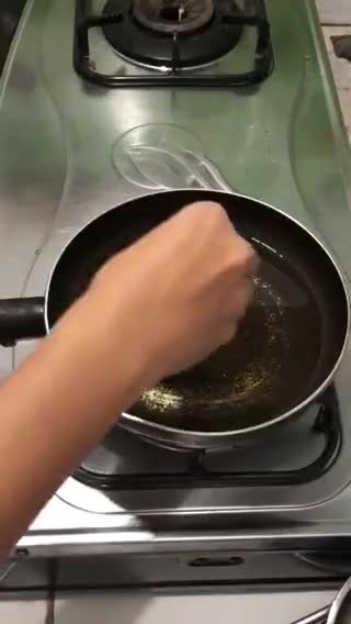 Foto langkah ke 5 dari resep Jamur Enoki Crispy.