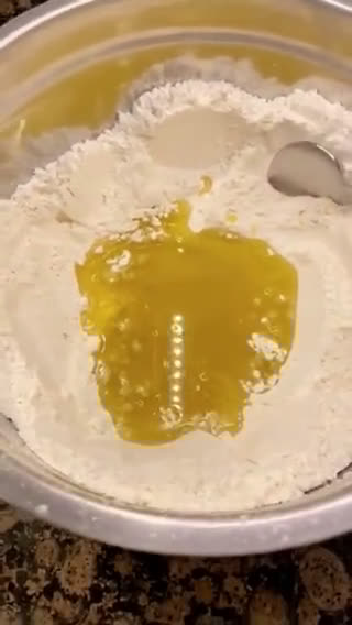 Foto del paso 4 de la receta: Roscos de naranja muy esponjosos, sin gluten