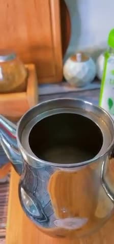 صورة لخطوة 2 من وصفة الحليب بالكركم والزنجبيل