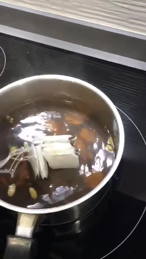 Foto del paso 4 de la receta: Té chai con leche de almendra (starbucks)