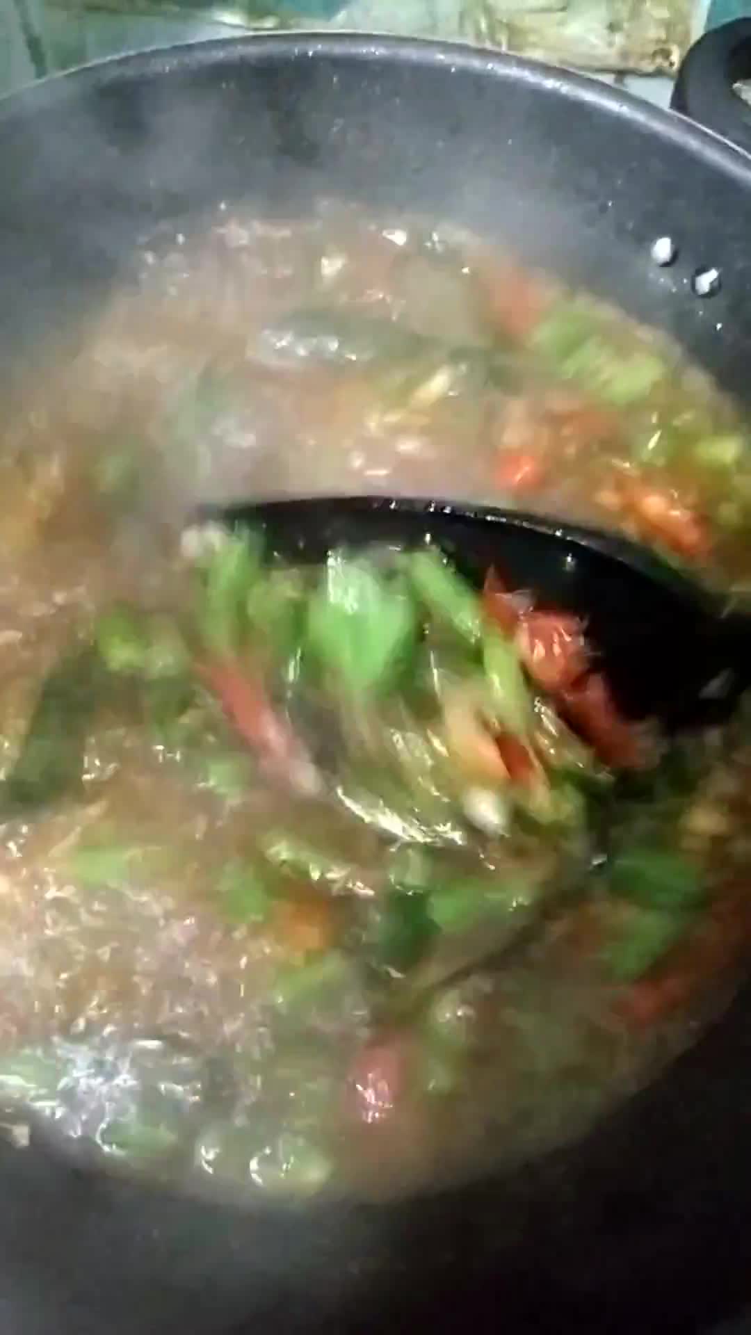 Foto langkah ke 5 dari resep Asem-Asem Daging Tahu Coklat.