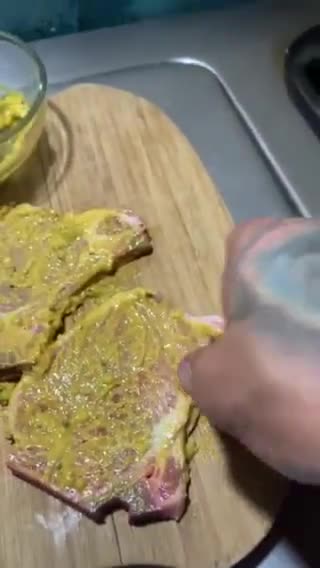 Foto del paso 3 de la receta: Puerco 🐷 a la mostaza con ajo