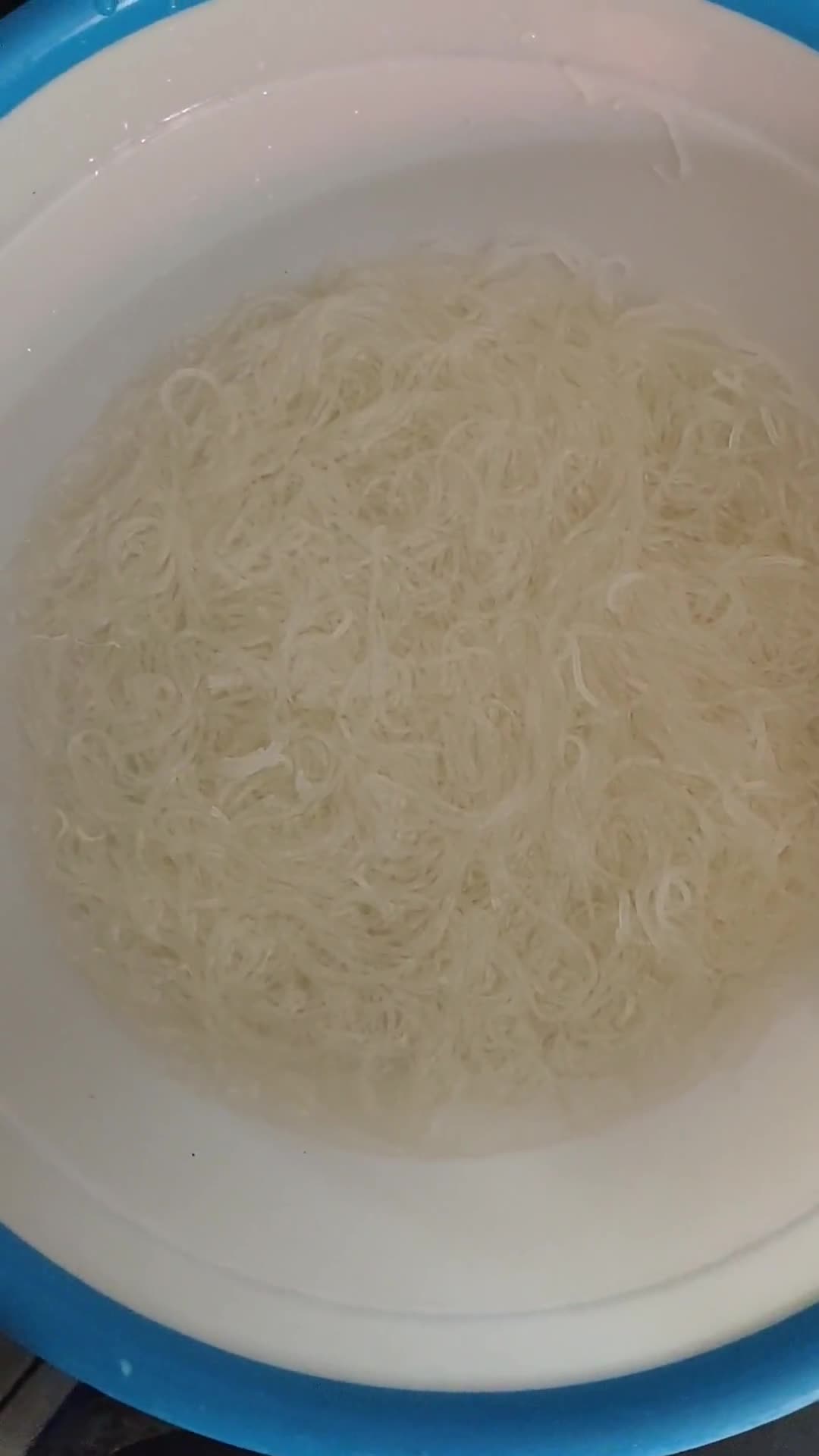 Foto langkah ke 2 dari resep Bihun Goreng ✨.