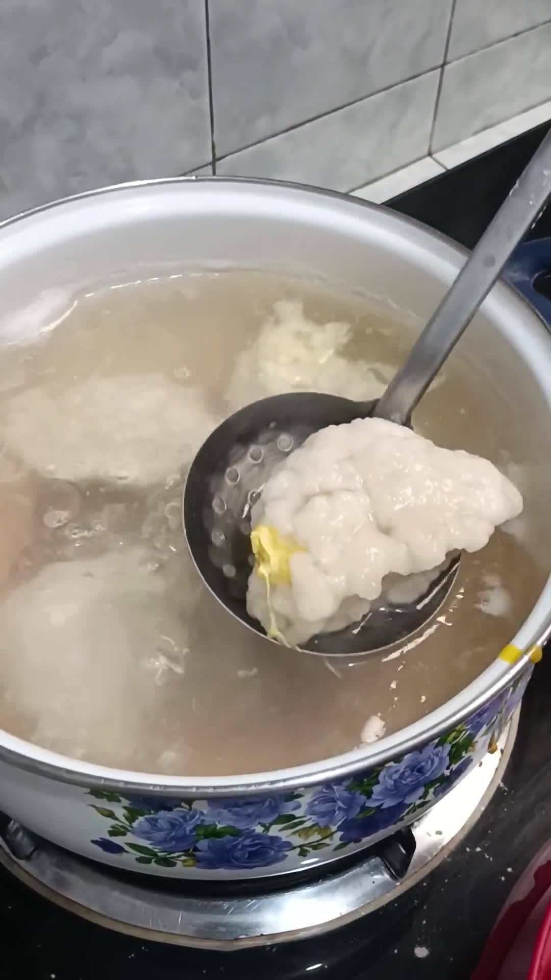 Foto langkah ke 5 dari resep Pempek Ikan Tenggiri.