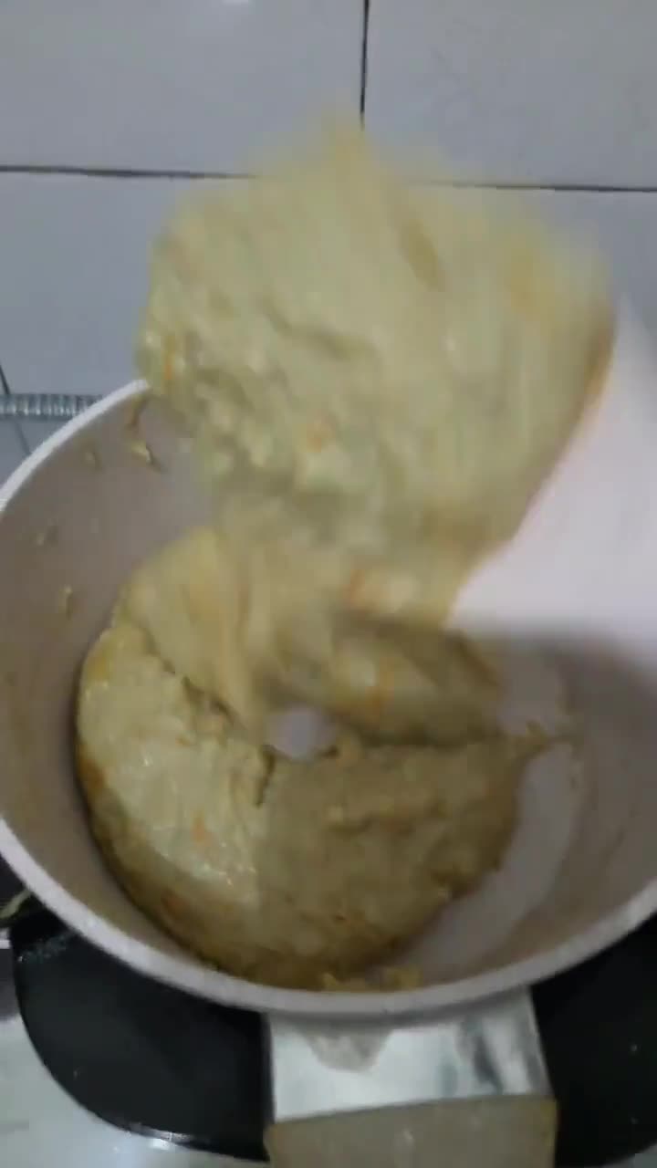 Foto langkah ke 5 dari resep Bitterballen Ala Mak Noer.